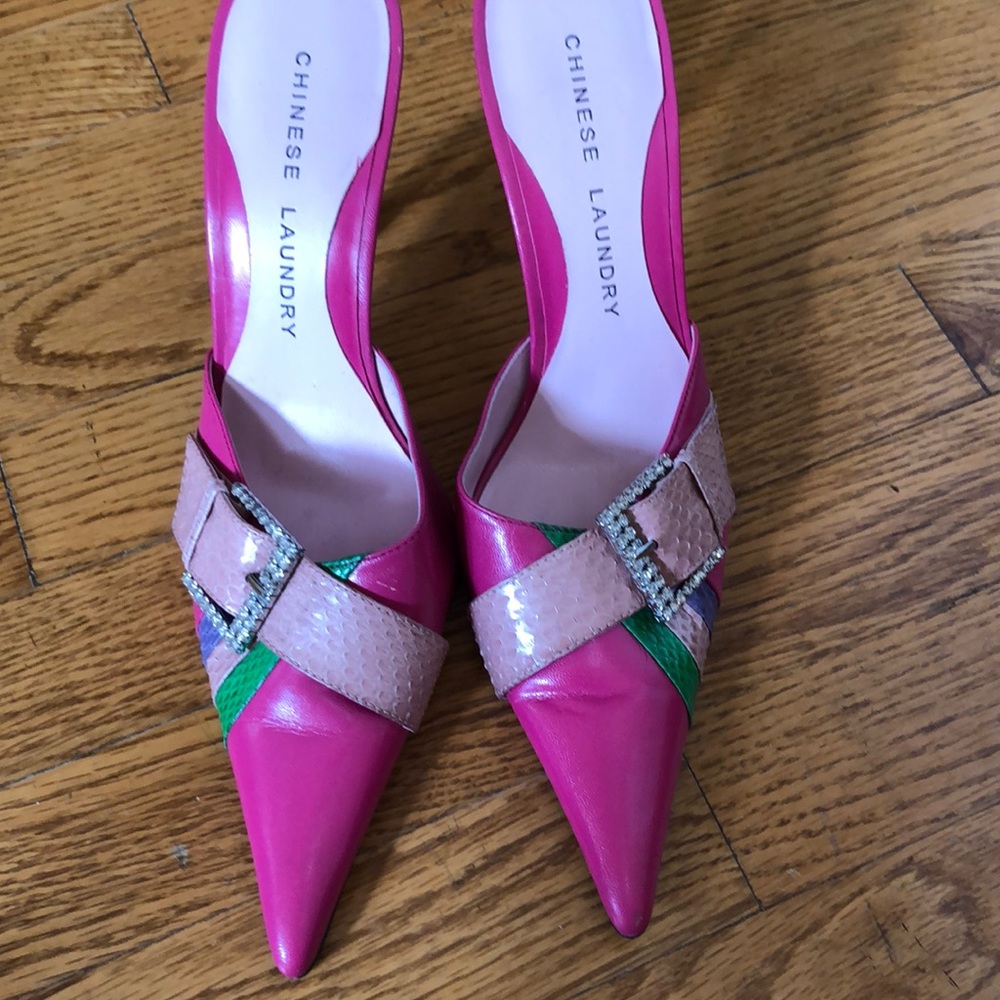 Chinese Laundry Pink Pointed Toe Slingback Heels with Green and Beige Straps